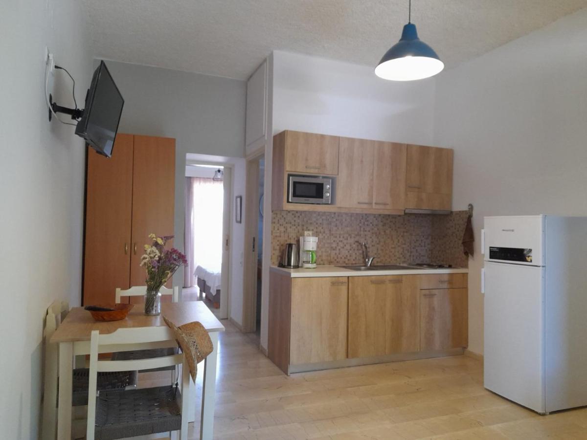 Argo Apartments คาโตดารัตโซ ภายนอก รูปภาพ