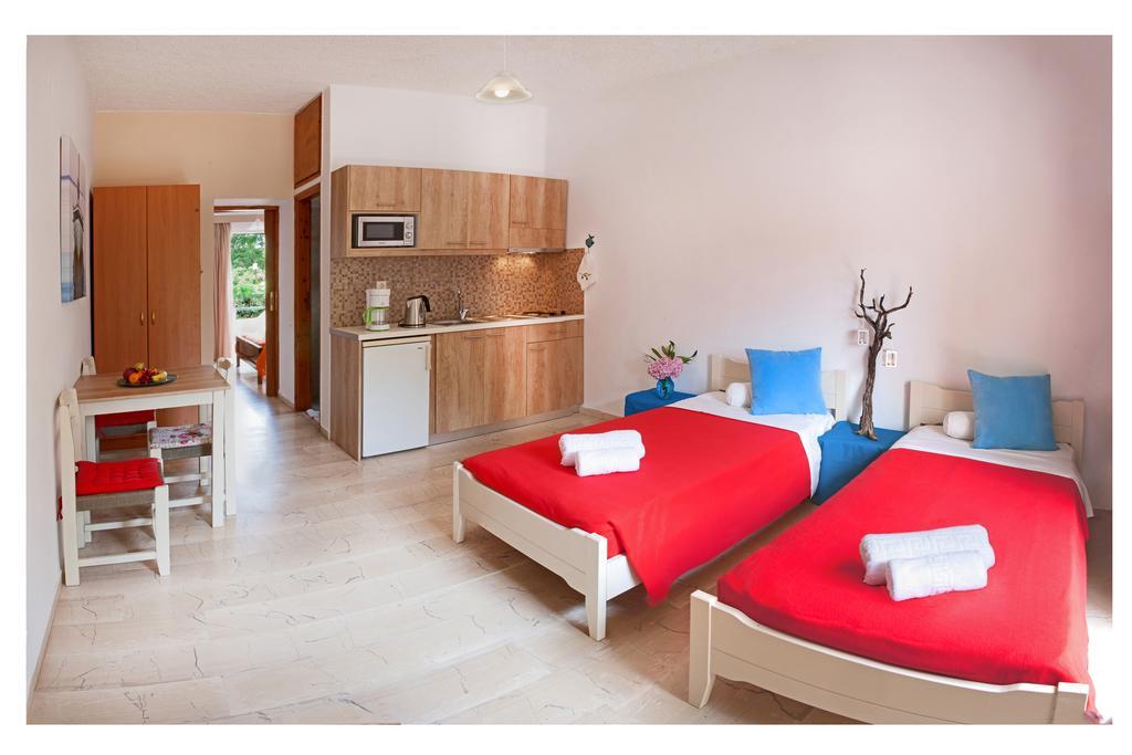 Argo Apartments คาโตดารัตโซ ภายนอก รูปภาพ